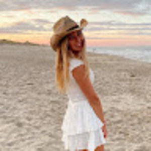 Meet your Posher, Carly